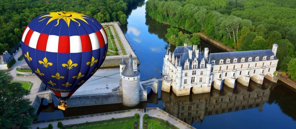 La Porte Aux Dames Romorantin-Lanthenay Esterno foto